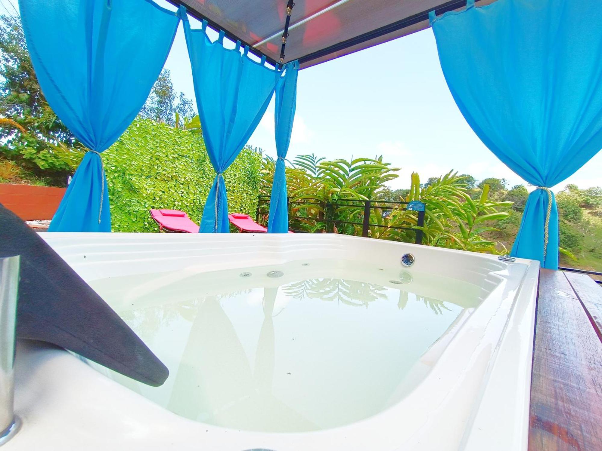 Hotel Glamping The Mountain Guatapé Zewnętrze zdjęcie